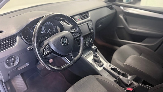 Skoda Octavia 8 of 18