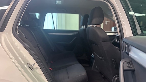 Skoda Octavia 11 of 18