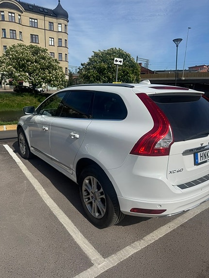 Volvo XC60 8 of 8