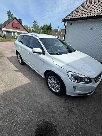 Volvo XC60 5 of 5
