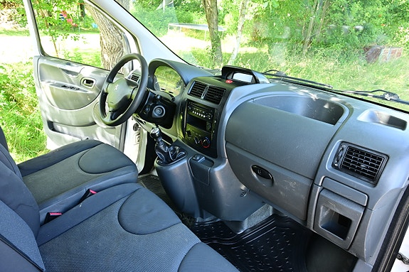 Peugeot Expert 22 of 30