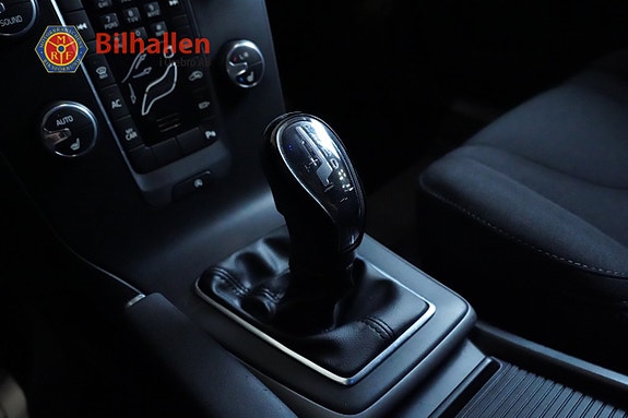 Volvo V40 16 of 17