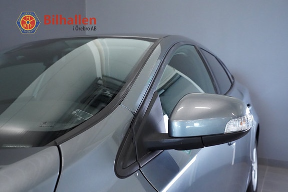 Volvo V40 6 of 17