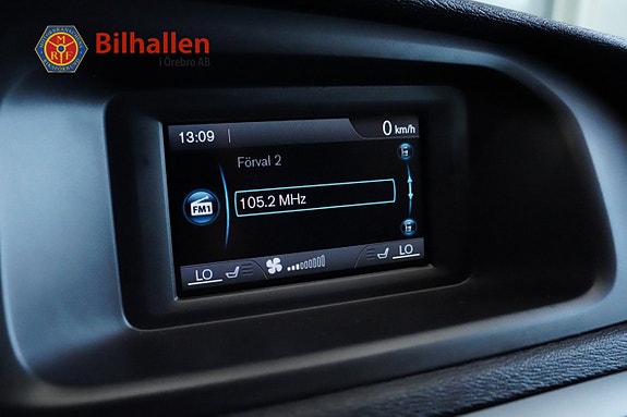 Volvo V40 13 of 17
