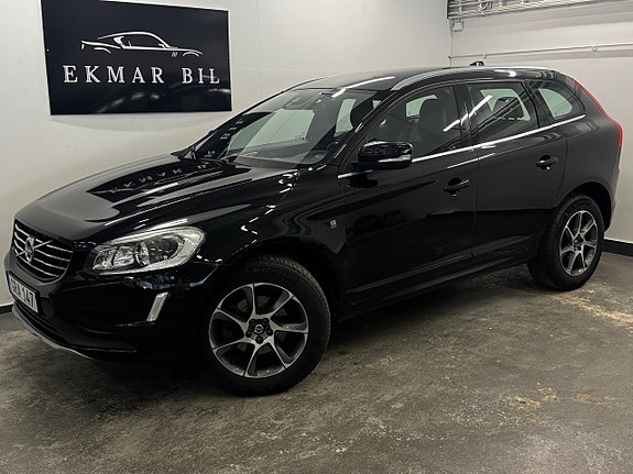 Volvo XC60 2 of 5