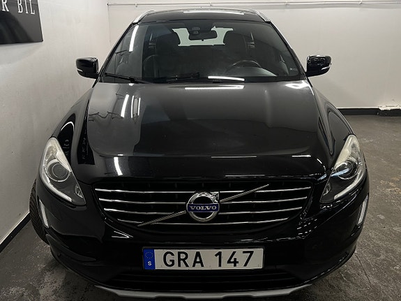 Volvo XC60 3 of 5