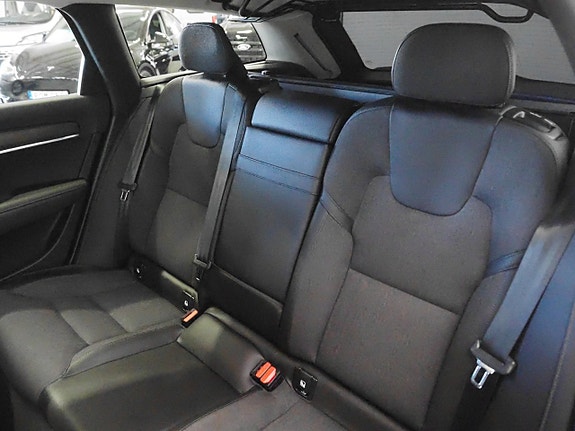 Volvo V90 Cross Country 16 of 26