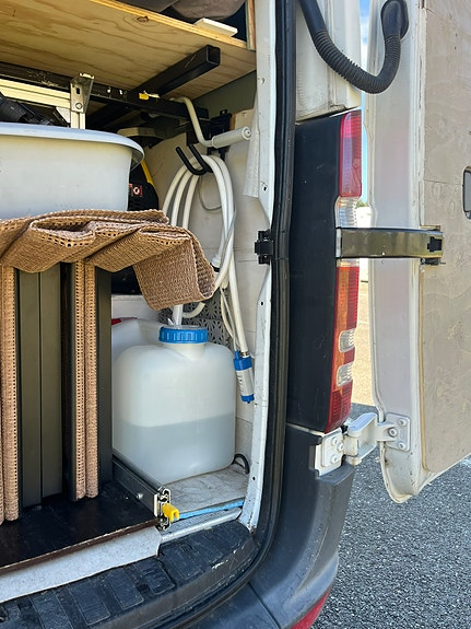 Mercedes-Benz Sprinter 13 of 17