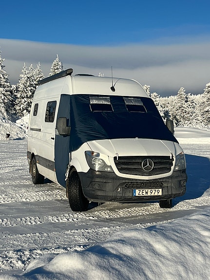 Mercedes-Benz Sprinter 12 of 17