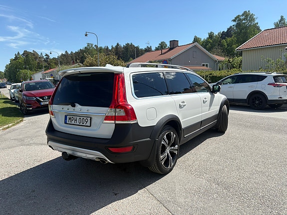 Volvo XC70 3 of 5
