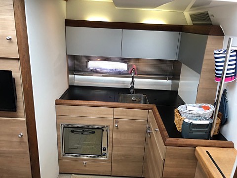 Sealine SC35 4 of 5