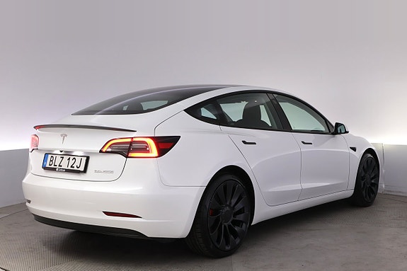 Tesla Model 3 5 of 5