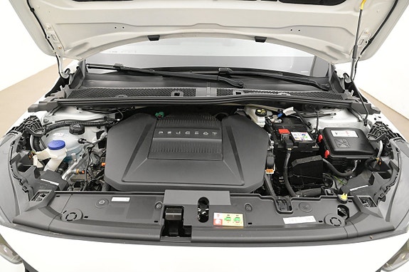 Peugeot e-208 26 of 27