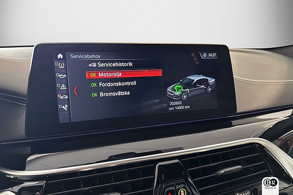BMW M550i 13 of 22