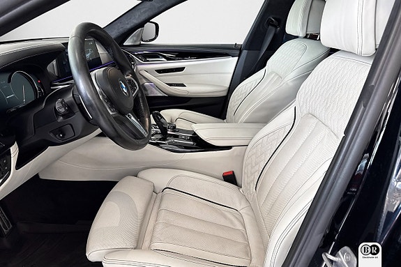 BMW M550i 8 of 22