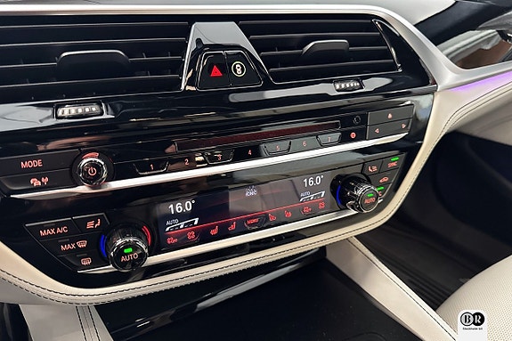 BMW M550i 14 of 22