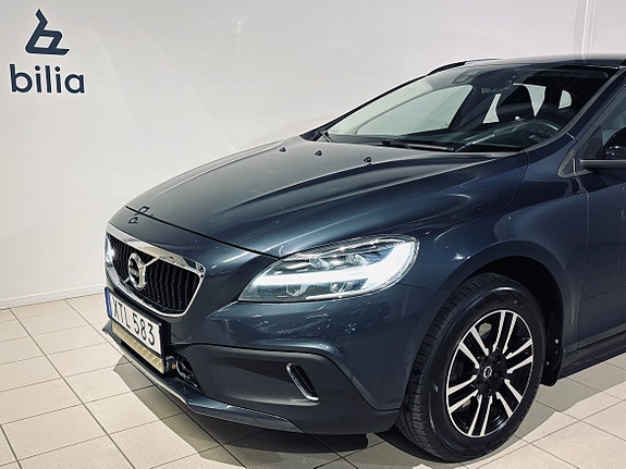 Volvo V40 Cross Country 4 of 5