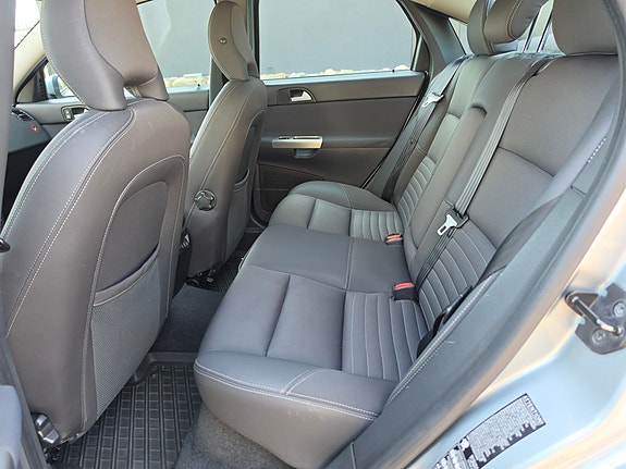 Volvo S40 5 of 5