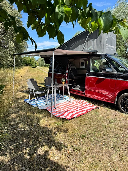 Volkswagen California 6 of 15