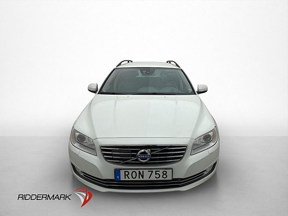 Volvo V70 2 of 5