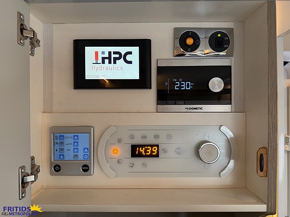 Bürstner Elegance 910 G MB-Hydrauliska-Mycket välutrustad! 24 of 24