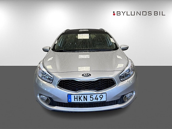 Kia Ceed 2 of 5