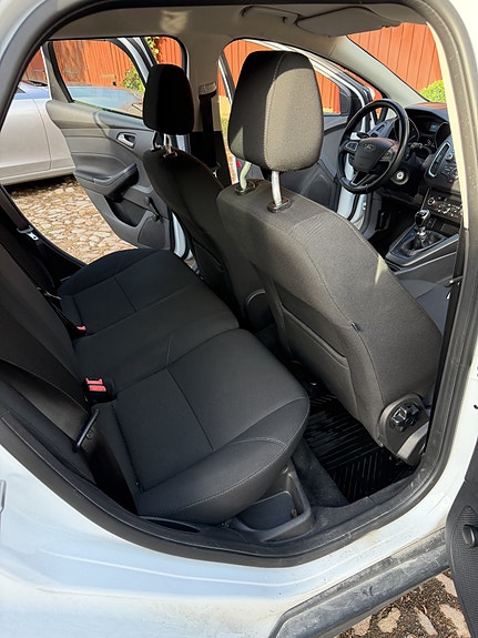 Ford Focus 11 of 12