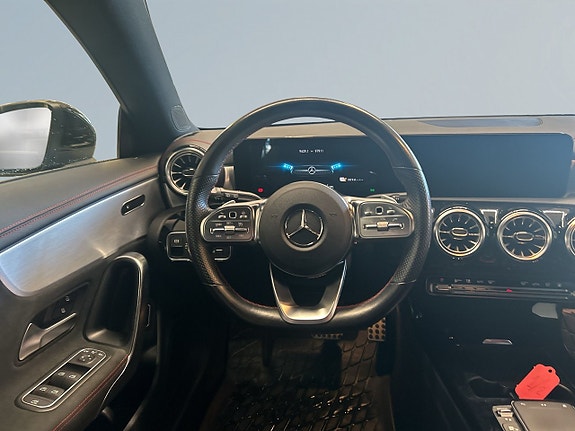 Mercedes-Benz CLA250 e 8 of 17