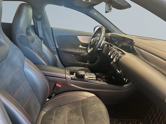 Mercedes-Benz CLA250 e 9 of 17