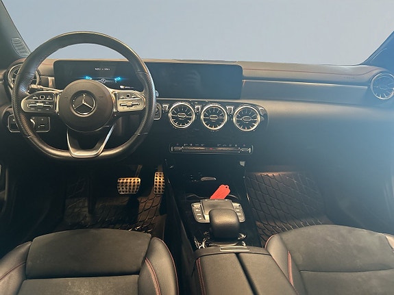 Mercedes-Benz CLA250 e 7 of 17
