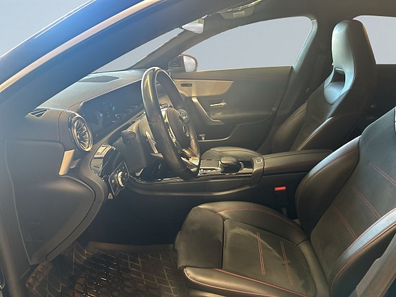 Mercedes-Benz CLA250 e 6 of 17