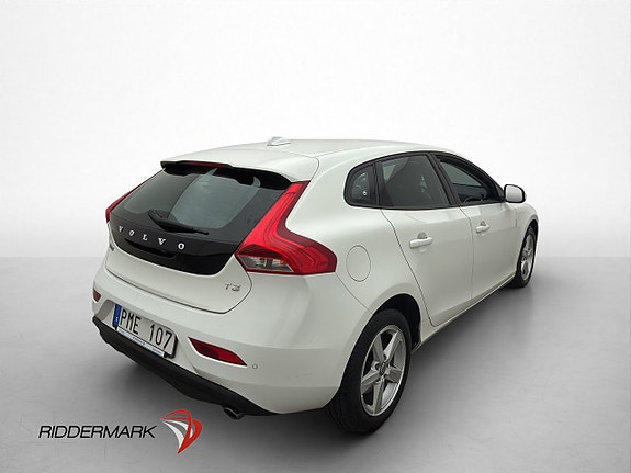 Volvo V40 8 of 28