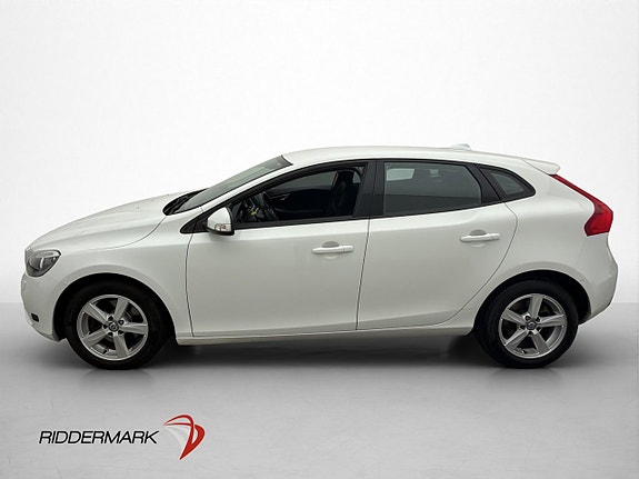 Volvo V40 4 of 5
