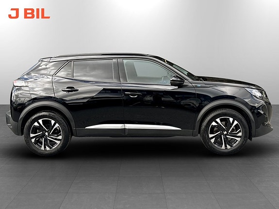 Peugeot e-2008 14 of 16