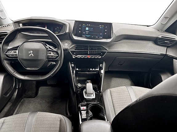 Peugeot e-2008 6 of 16
