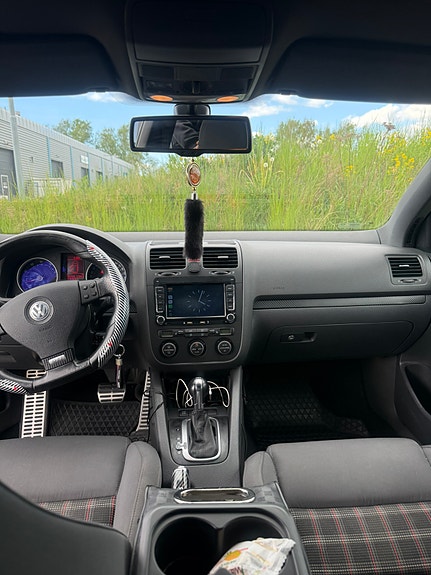 Volkswagen Golf V 8 of 9