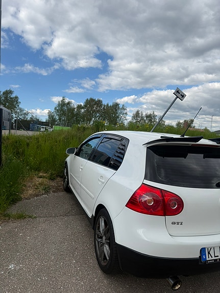 Volkswagen Golf V 6 of 9