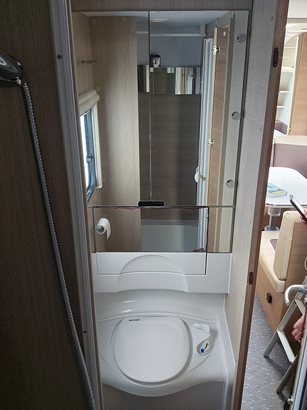 Adria Adora 573 PT 9 of 9