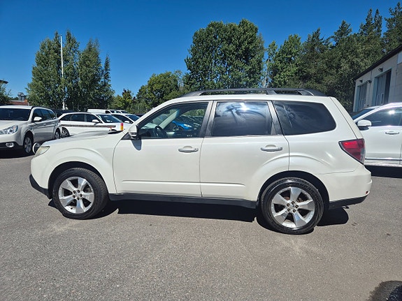 Subaru Forester 4 of 5