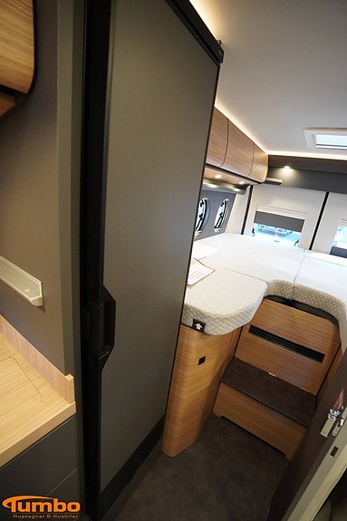 Malibu Van 640 LE comfort GT skyview - Stor kyl, Dieselpanna, 4000kg 8 of 21