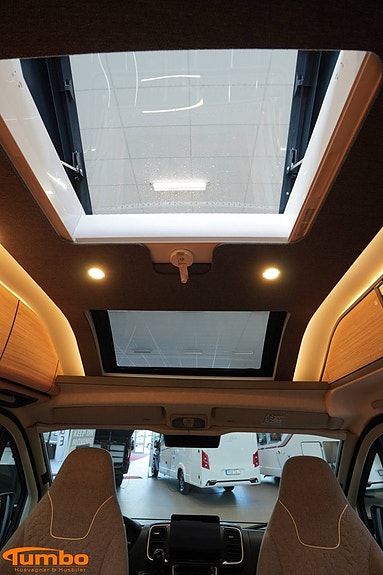 Malibu Van 640 LE comfort GT skyview - Stor kyl, Dieselpanna, 4000kg 14 of 21