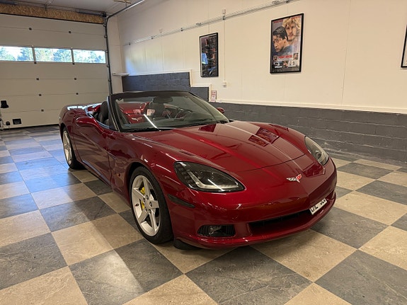 Chevrolet Corvette 3 of 5