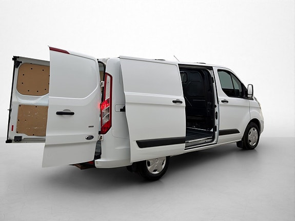 Ford Transit Custom 11 of 30