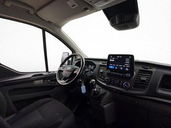 Ford Transit Custom 28 of 30