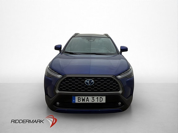 Toyota Corolla Cross 2 of 30