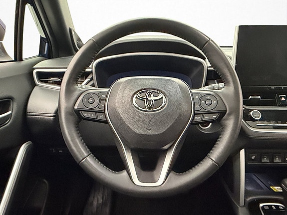 Toyota Corolla Cross 15 of 30