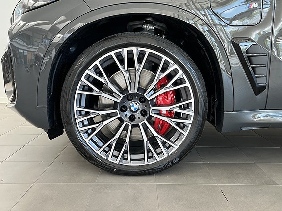 BMW X5 4 of 5