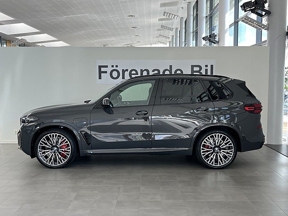 BMW X5 3 of 5