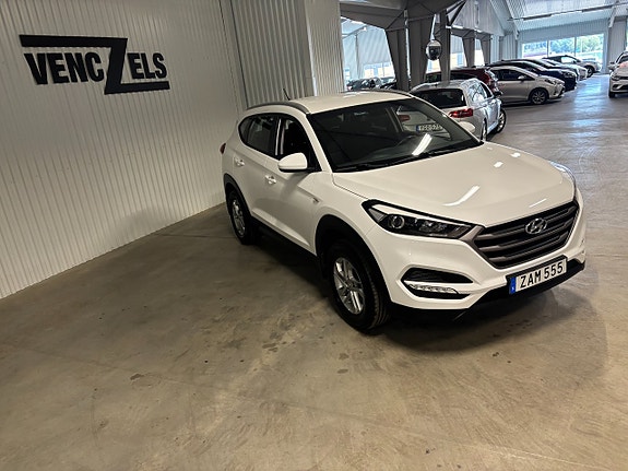 Hyundai Tucson 2 of 5