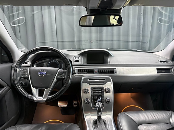 Volvo XC70 9 of 14